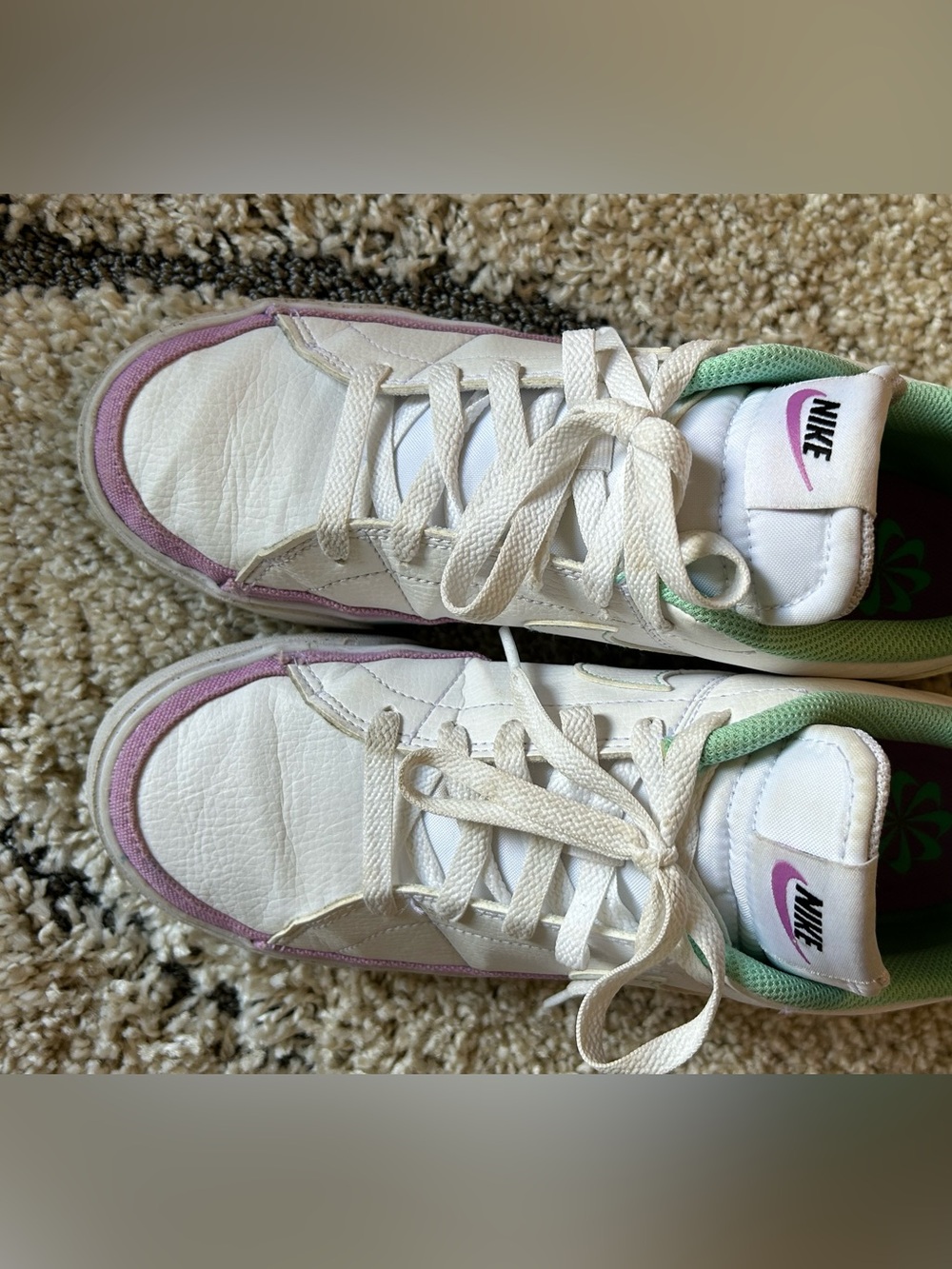 Nike White Leather Sneakers with Mint & Lavender Accents Women’s 9.5 - Picture 3 of 8